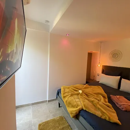 La D'hote De La Fontaine De Jonquier Jacuzzi Privatif * Seguret