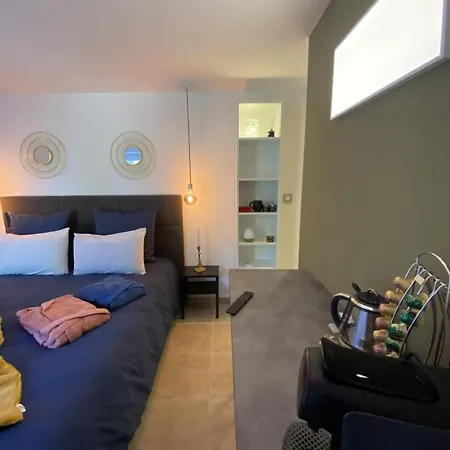 La D'hote De La Fontaine De Jonquier Jacuzzi Privatif Bed & Breakfast Seguret