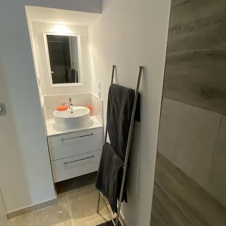 La D'hote De La Fontaine De Jonquier Jacuzzi Privatif Seguret